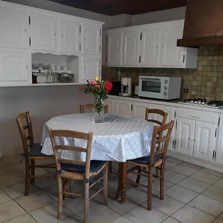 Saint-victor-sur-rhins, 3 Pièces, 6 Personnes - Fr-1-496-233